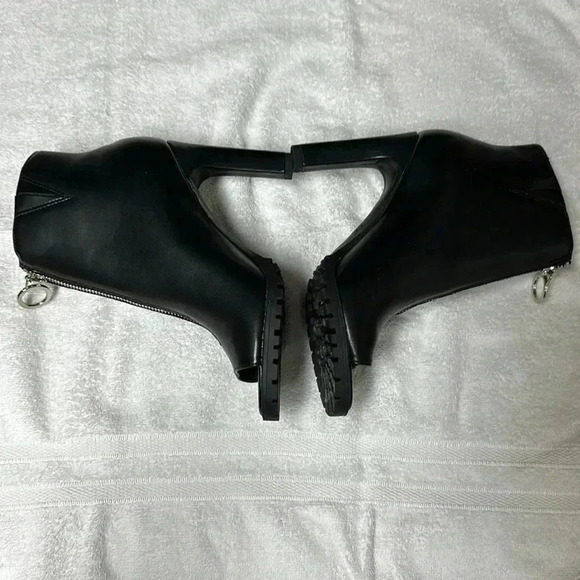 Bar III shoes - Picture 2 of 7